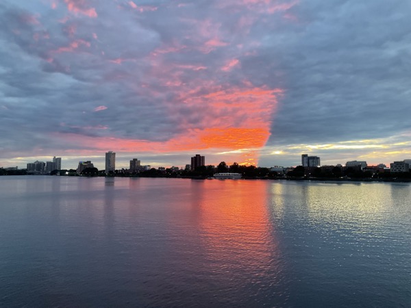 The sunset over Harvard bridge